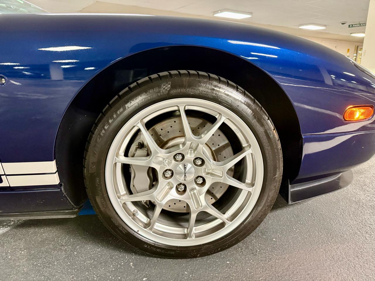 Ford GT 2dr Cpe 2005