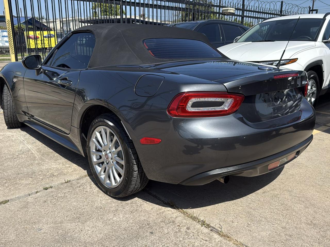 Fiat 124 Spider Classica Convertible 2017