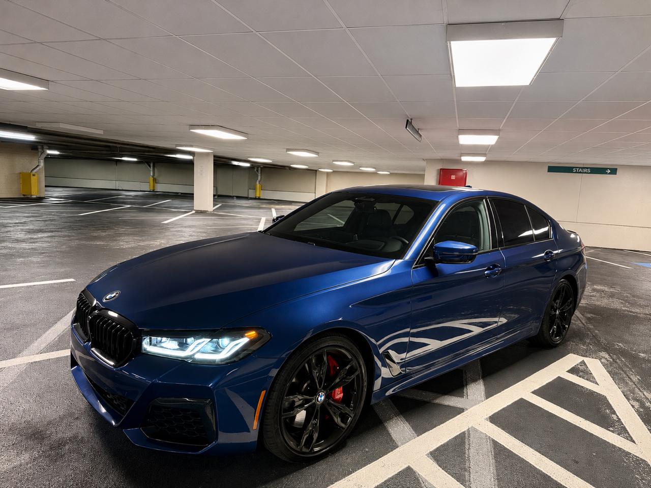 BMW 5 Series M550i xDrive Sedan 2022