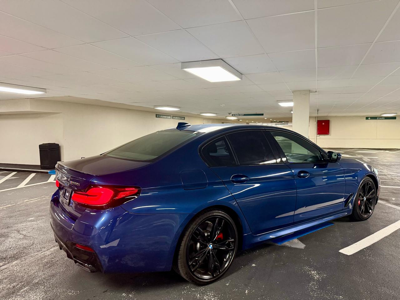 BMW 5 Series M550i xDrive Sedan 2022