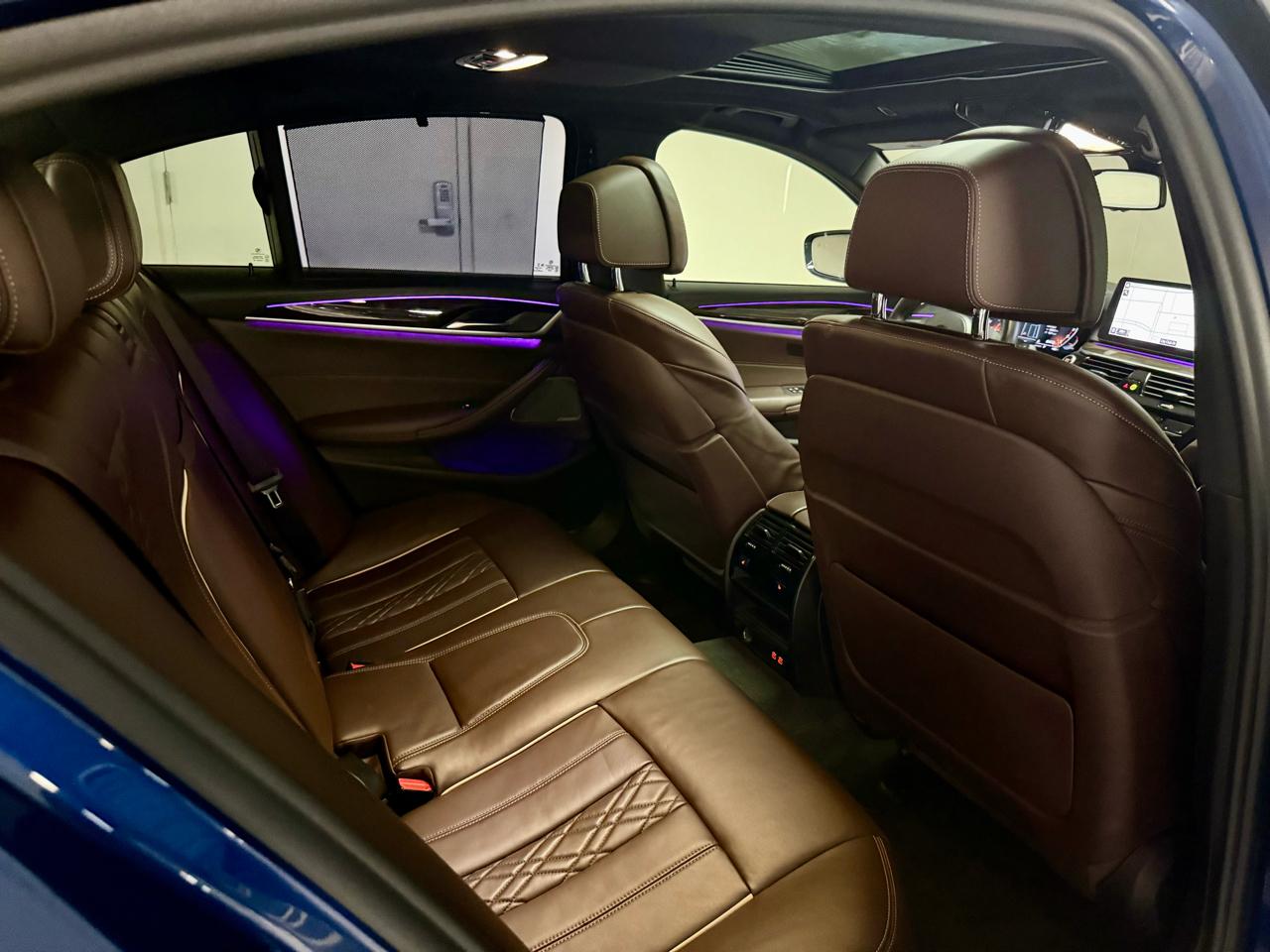 BMW 5 Series M550i xDrive Sedan 2022