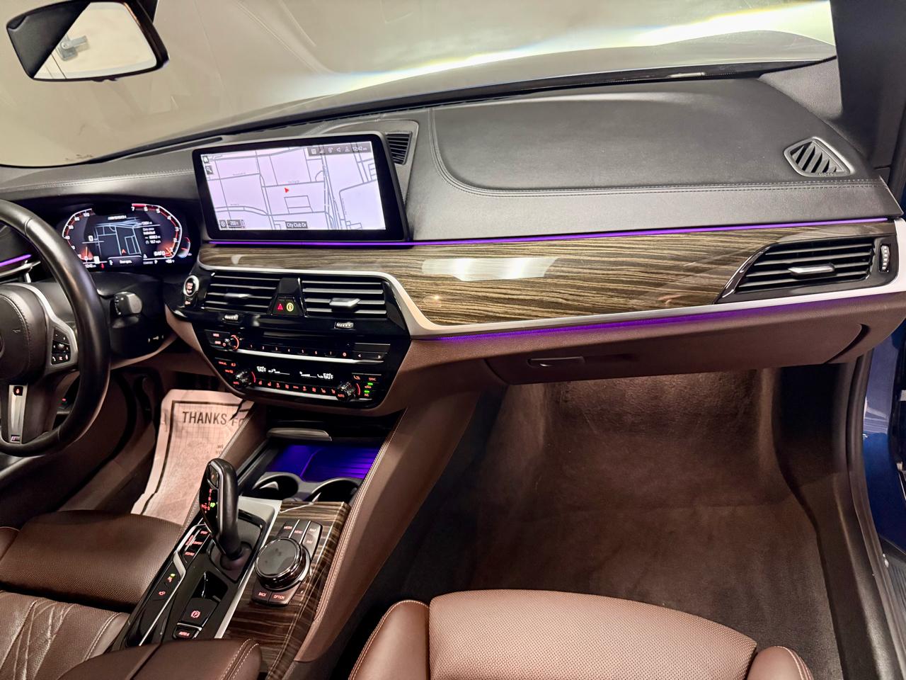BMW 5 Series M550i xDrive Sedan 2022