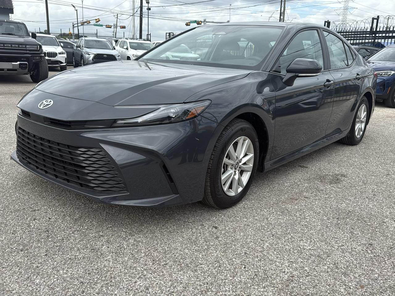 Toyota Camry XLE (Natl) 2025