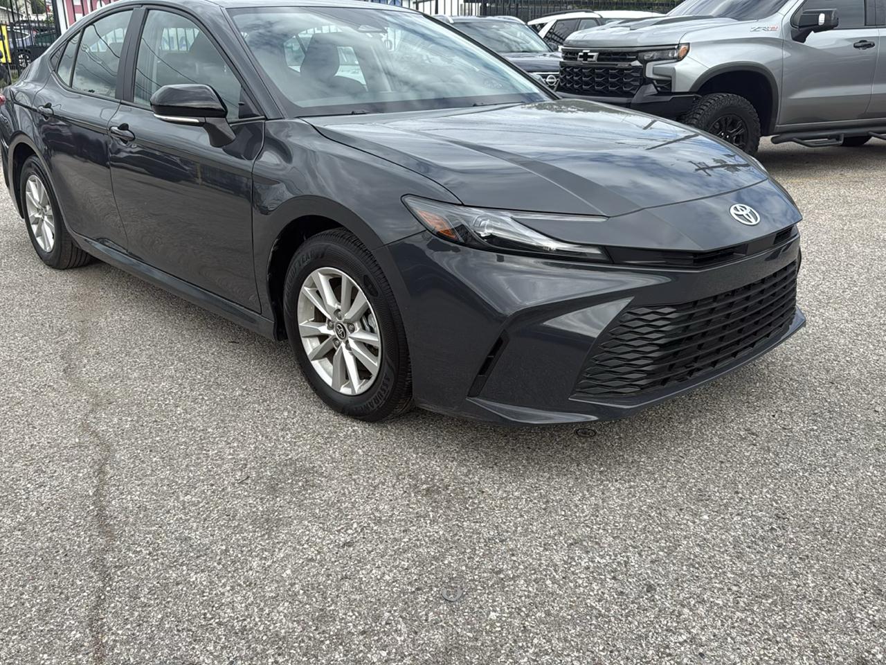 Toyota Camry XLE (Natl) 2025