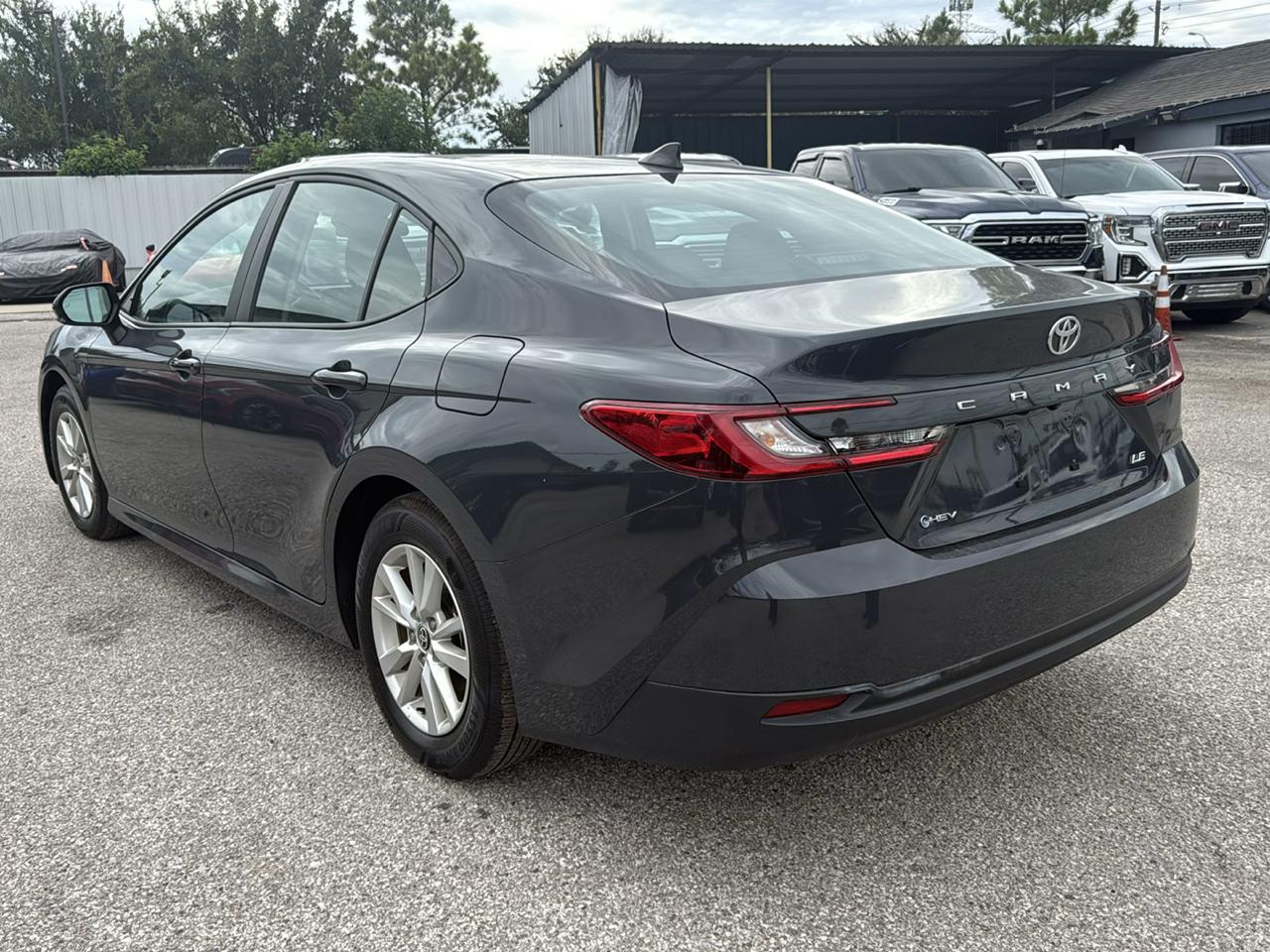 Toyota Camry XLE (Natl) 2025