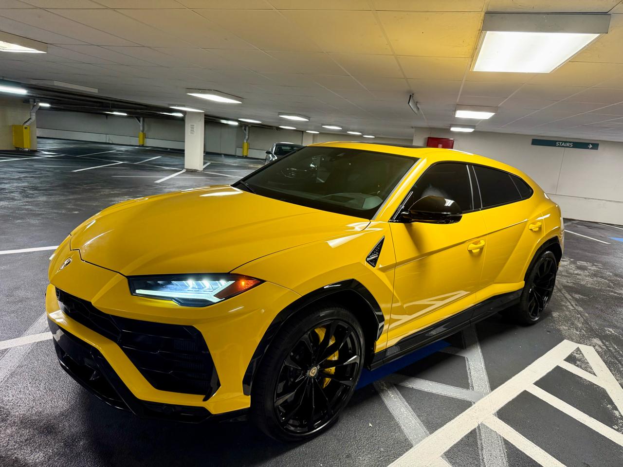 Lamborghini Urus AWD 2022