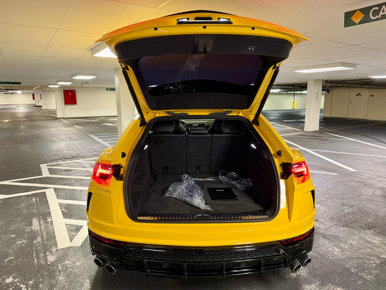 Lamborghini Urus AWD 2022