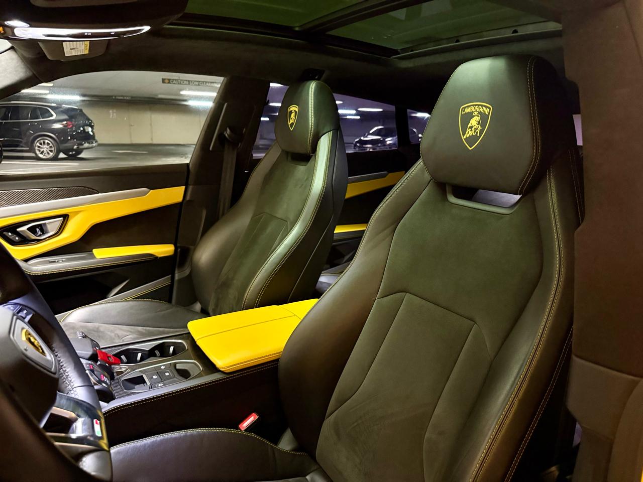 Lamborghini Urus AWD 2022