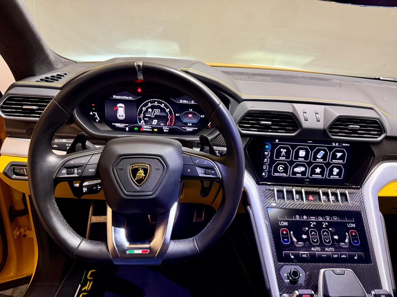 Lamborghini Urus AWD 2022