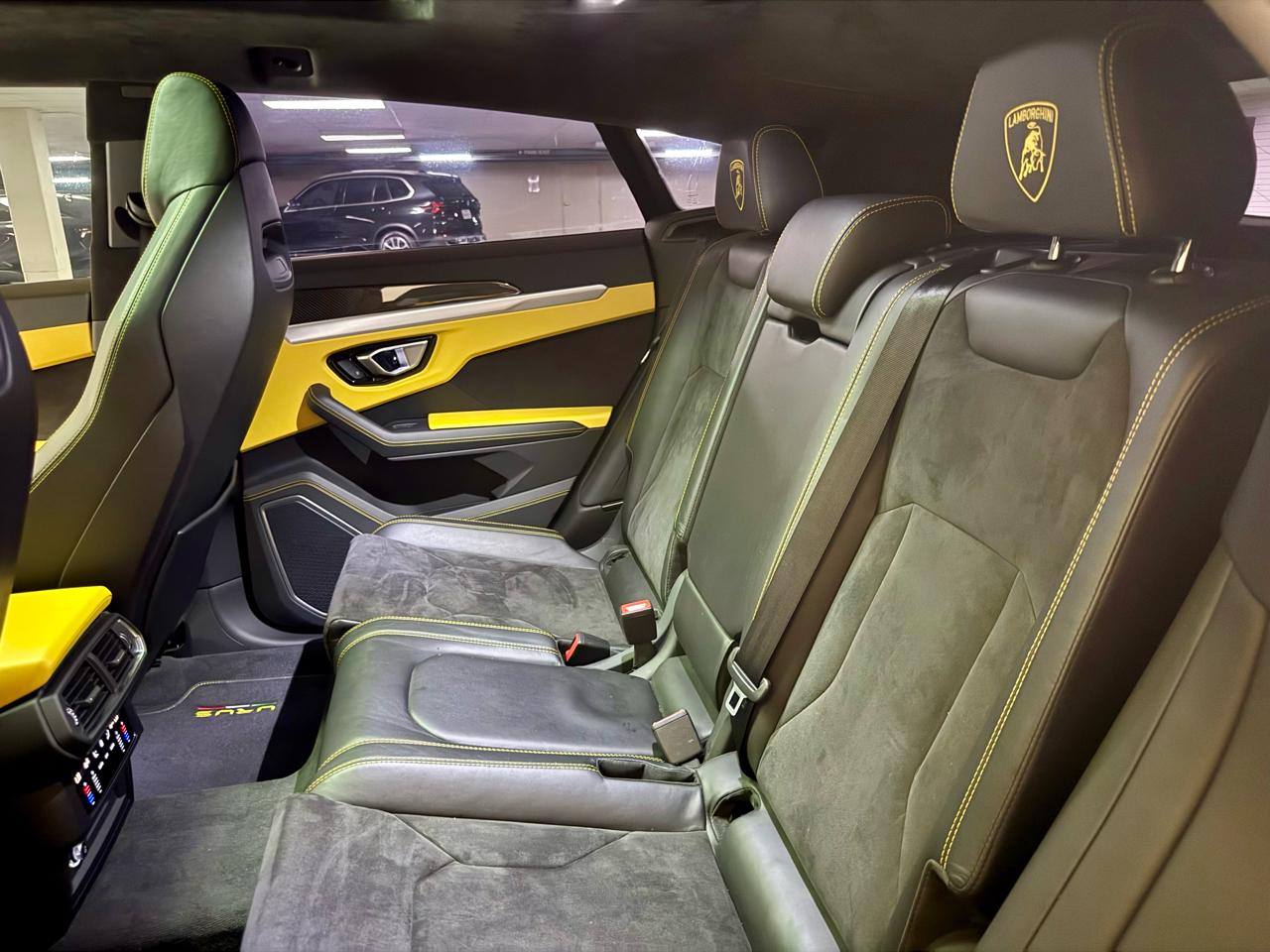 Lamborghini Urus AWD 2022