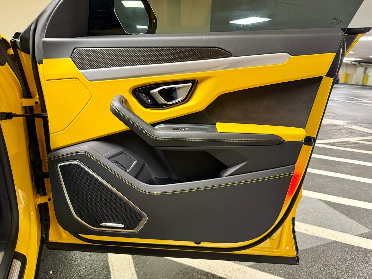 Lamborghini Urus AWD 2022