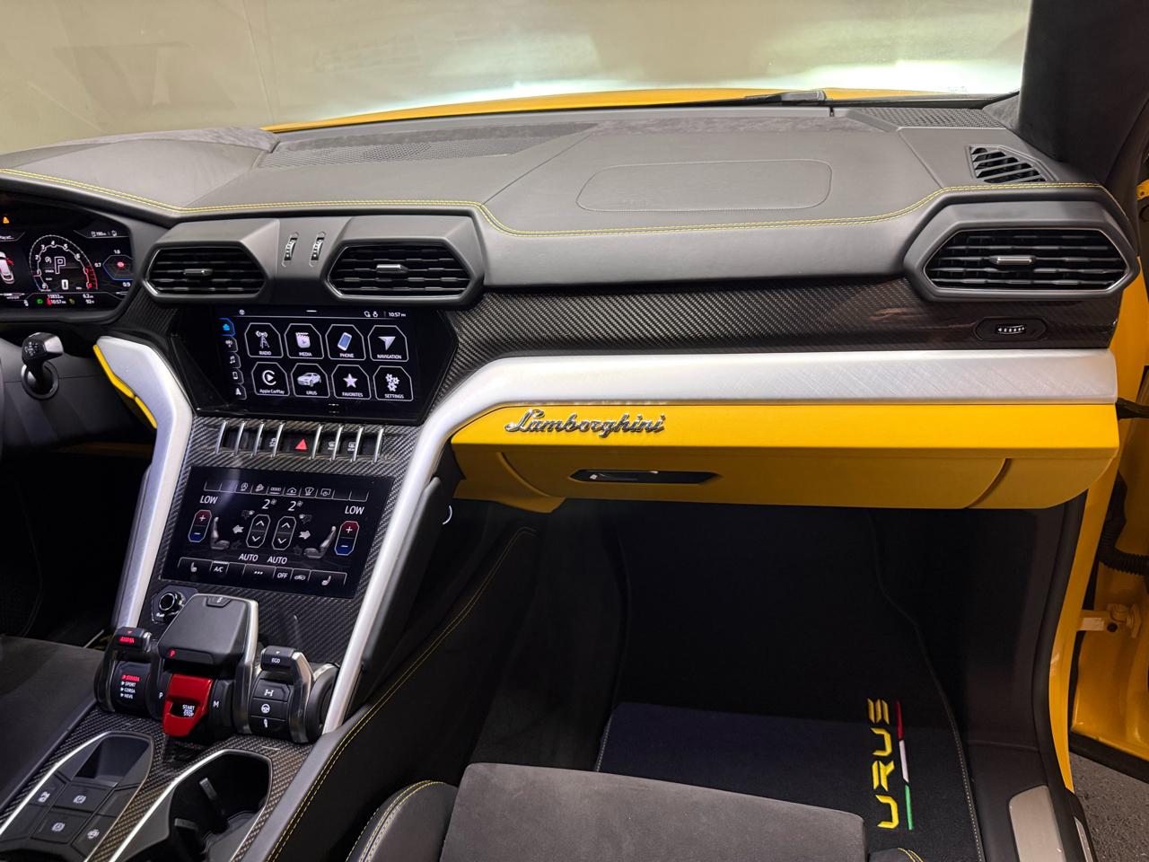 Lamborghini Urus AWD 2022