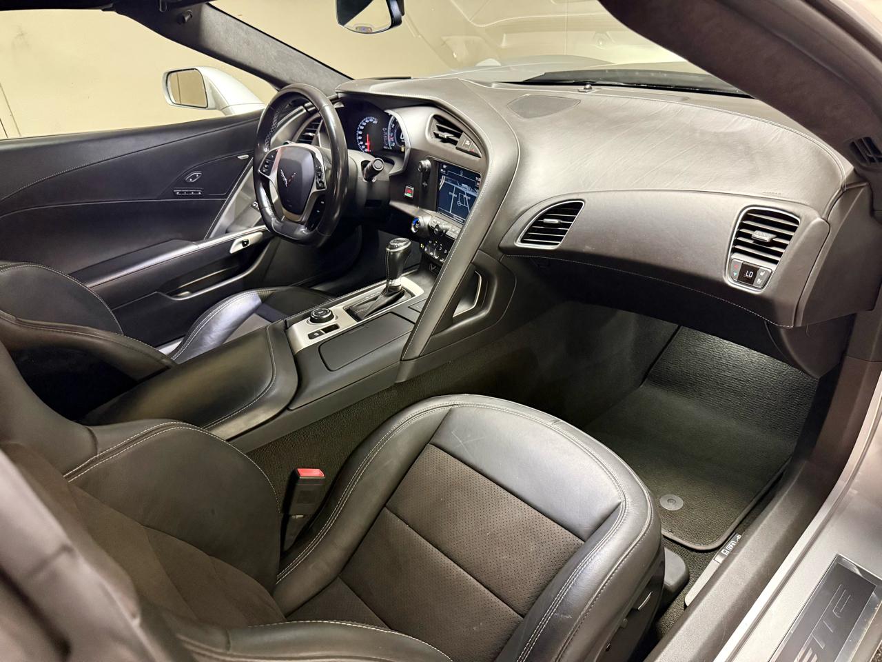 Chevrolet Corvette 2dr Stingray Cpe w/3LT 2017