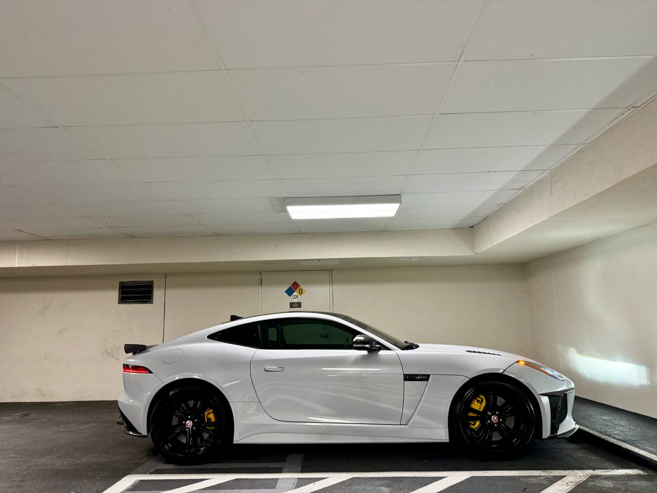 Jaguar F-Type Coupe Auto SVR AWD 2019