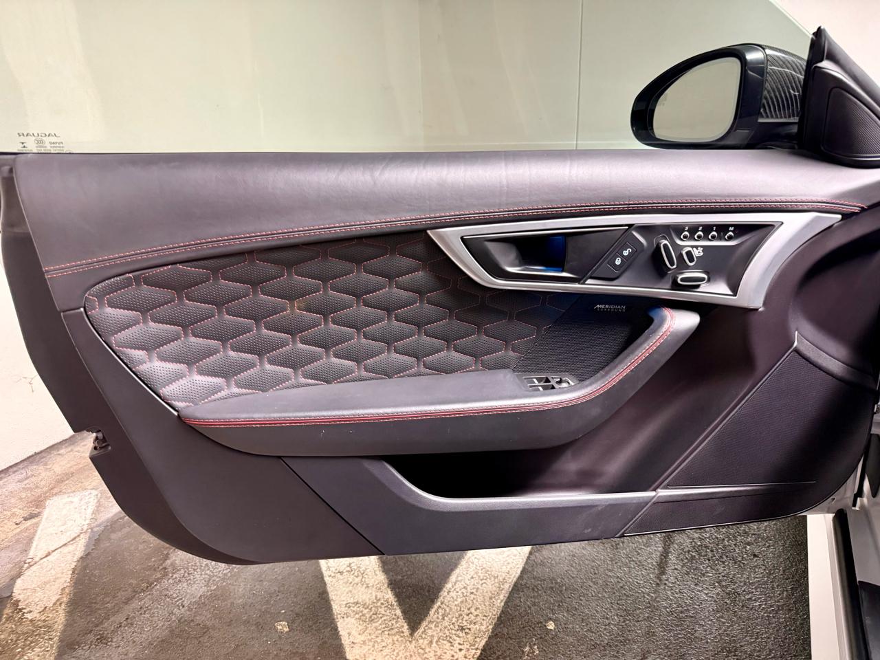 Jaguar F-Type Coupe Auto SVR AWD 2019