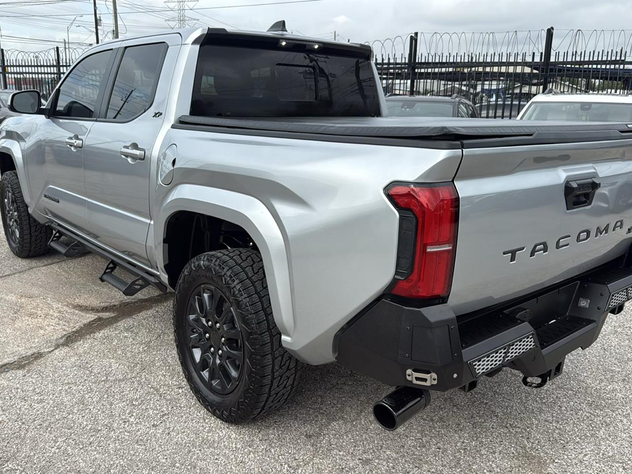 Toyota Tacoma 2WD TRD Sport Double Cab 5' Bed AT (Natl) 2025