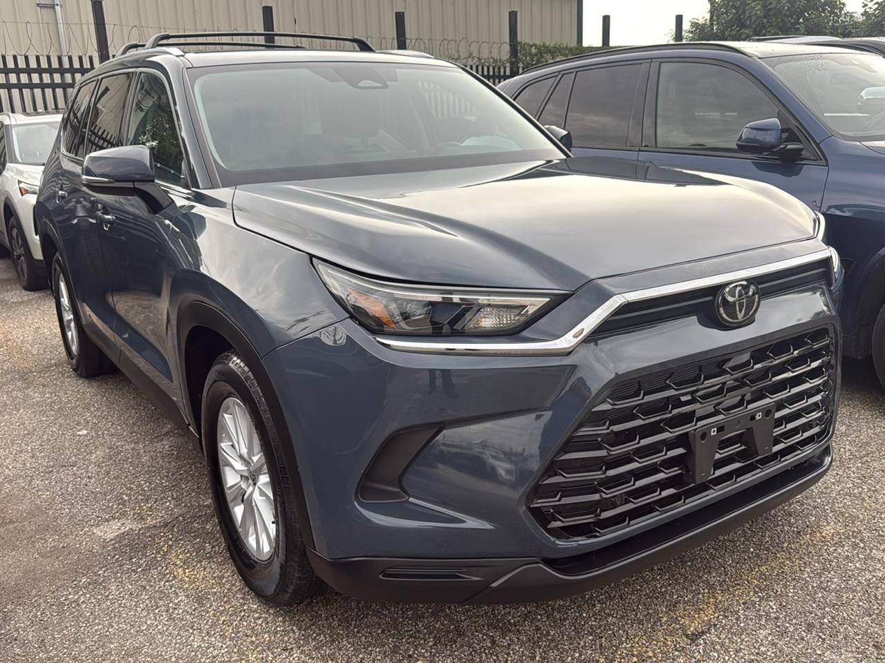 Toyota Grand Highlander Limited FWD (Natl) 2024