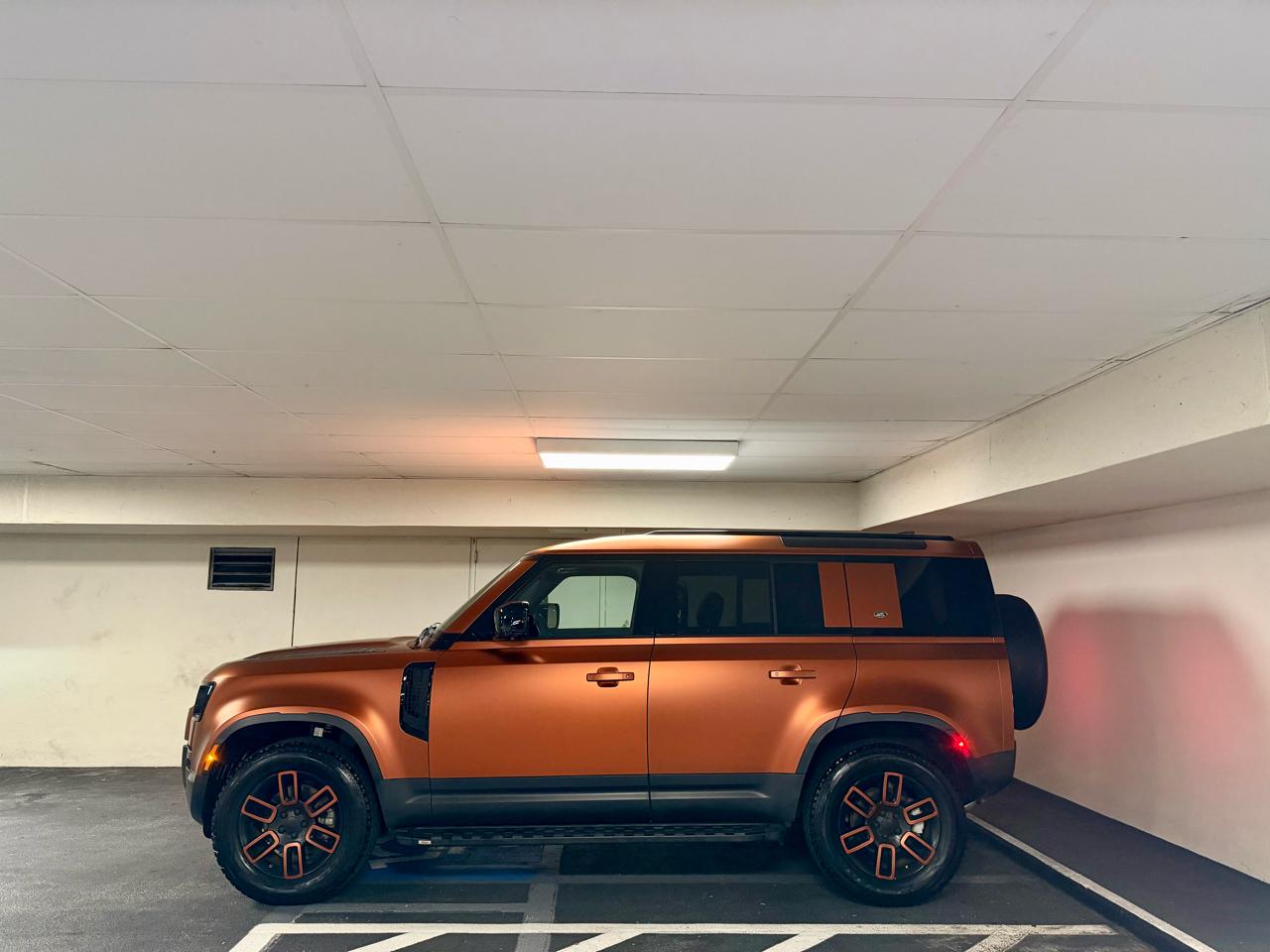 Land Rover Defender 110 P300 S 2024