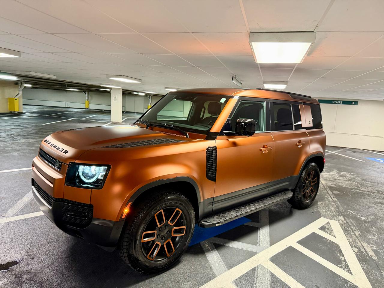 Land Rover Defender 110 P300 S 2024