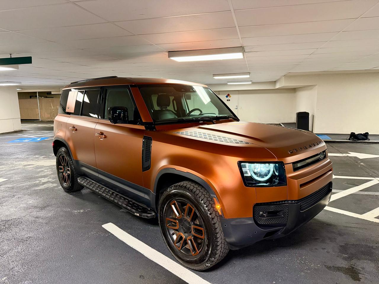 Land Rover Defender 110 P300 S 2024