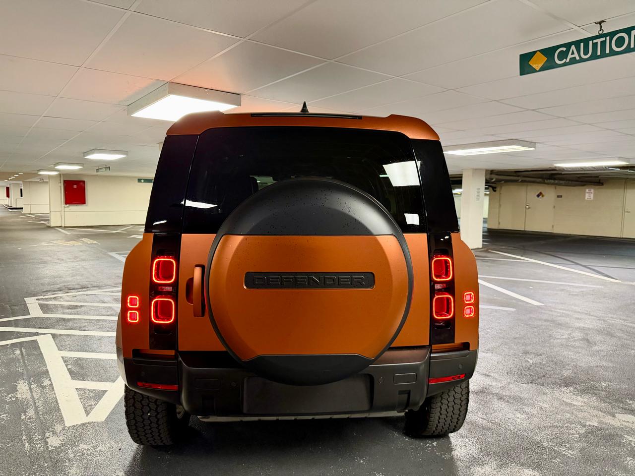 Land Rover Defender 110 P300 S 2024