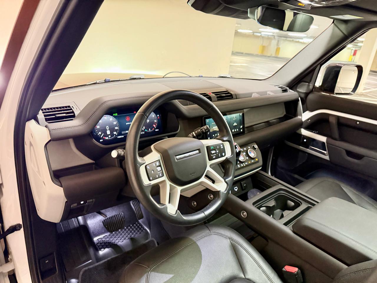 Land Rover Defender 110 P300 S 2024