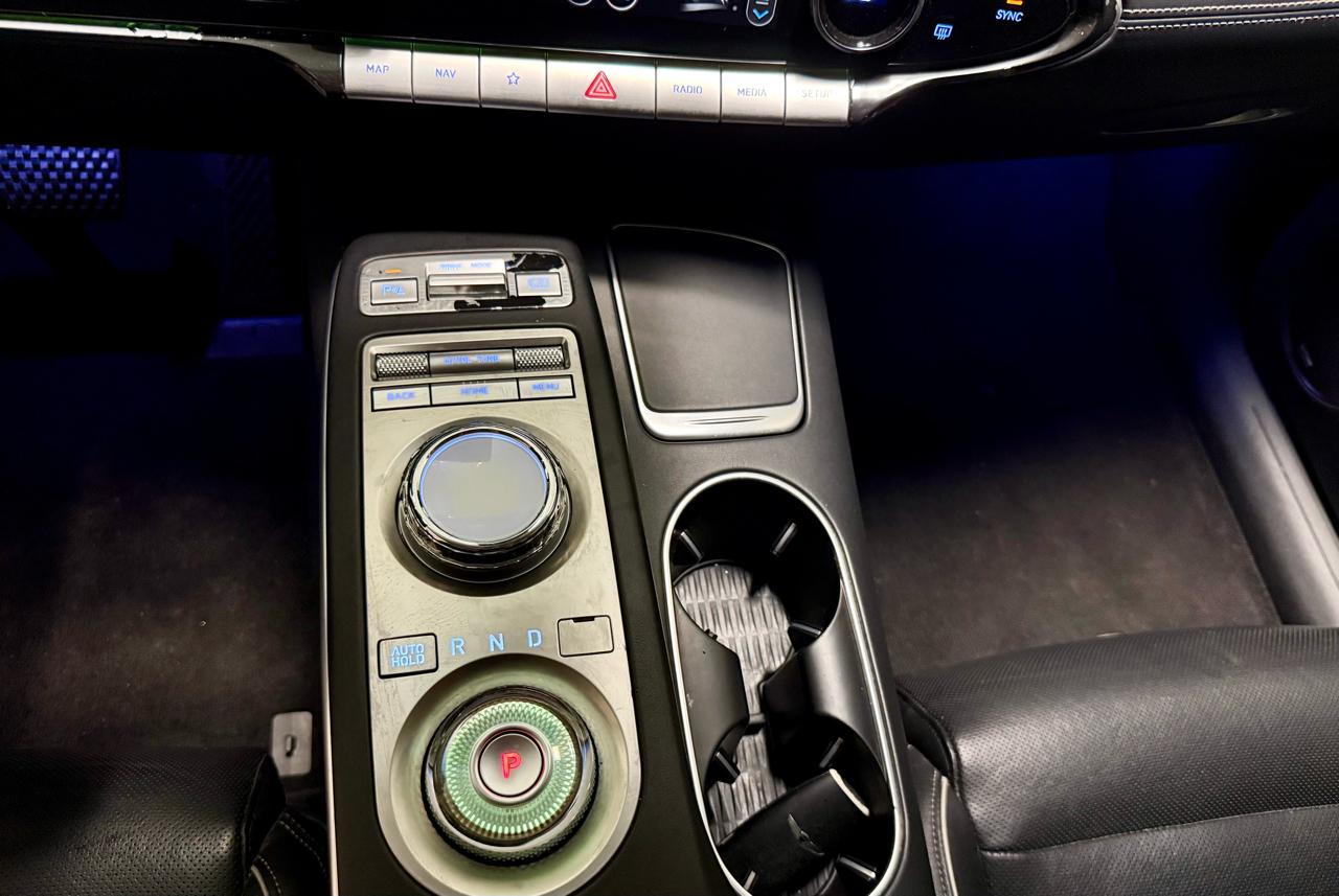 Genesis GV70 2.5T AWD 2022