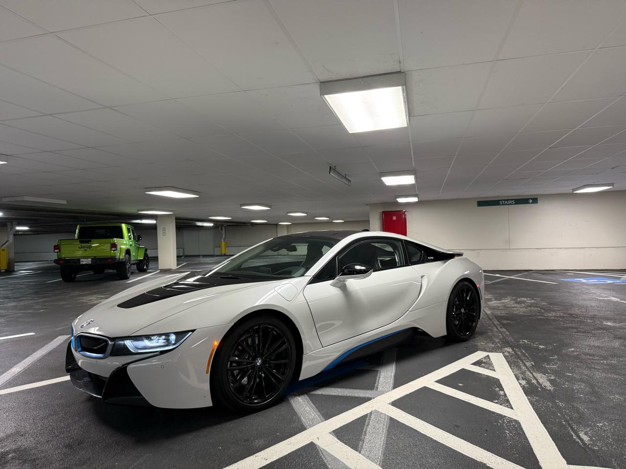 BMW i8 Coupe 2019