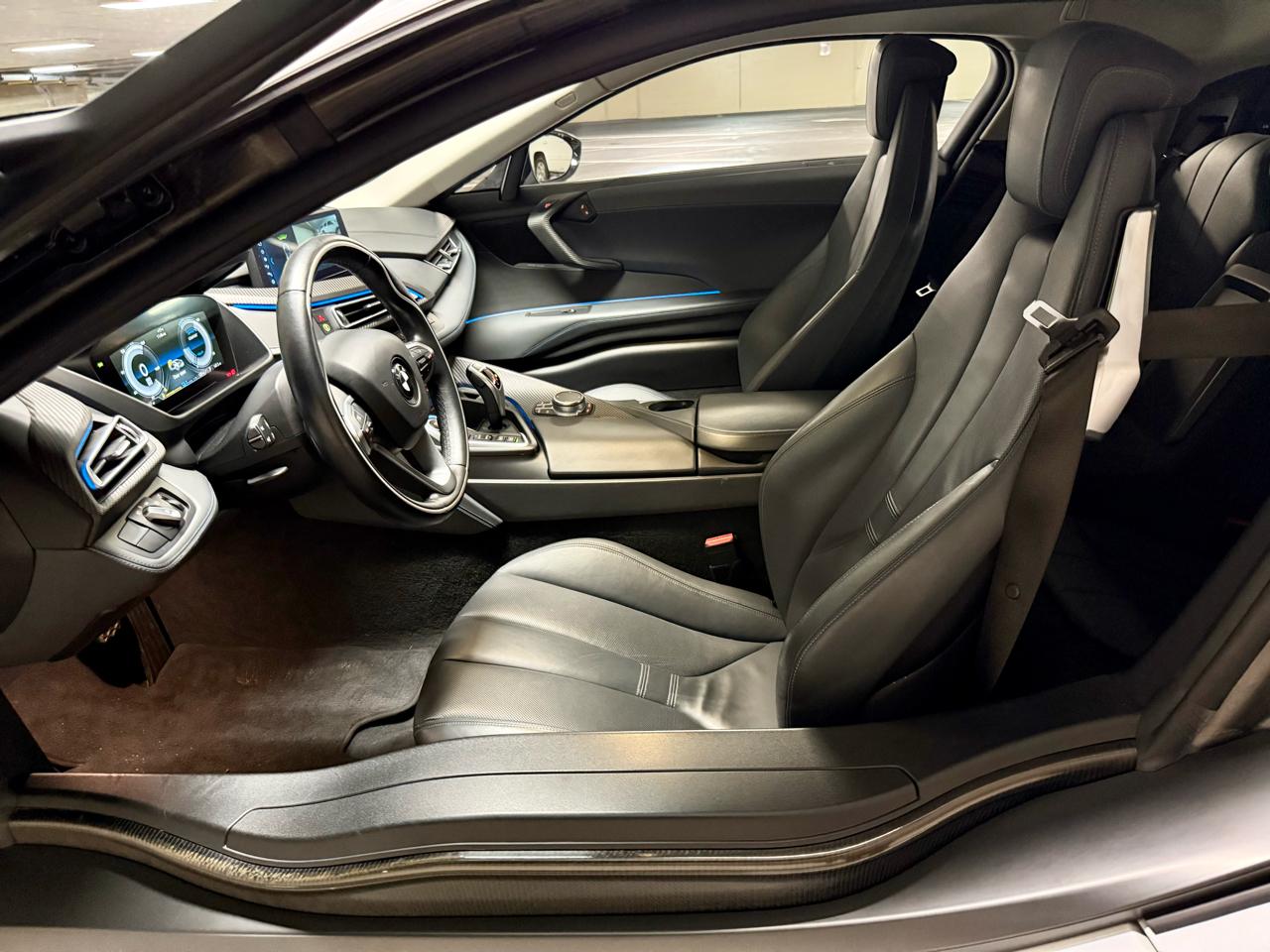 BMW i8 Coupe 2019