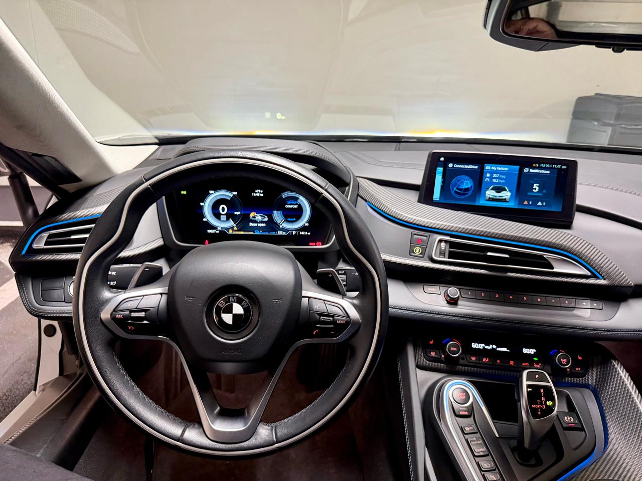 BMW i8 Coupe 2019