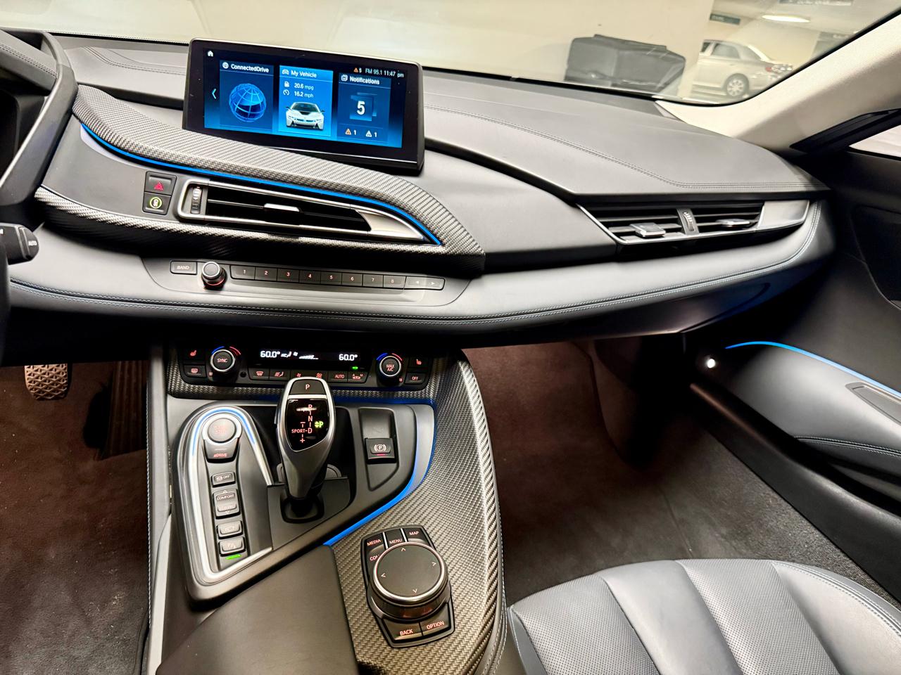 BMW i8 Coupe 2019