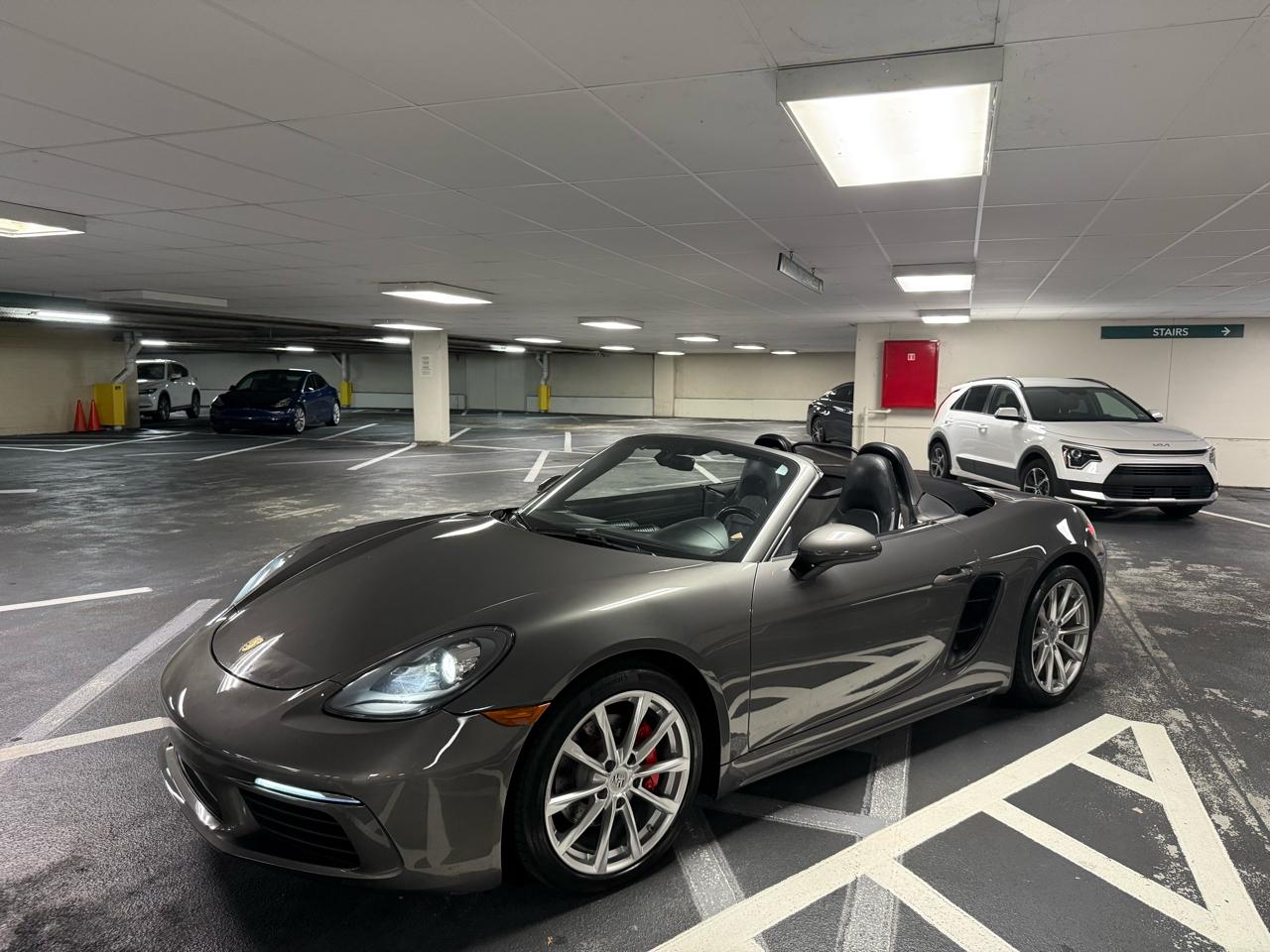 Porsche 718 Boxster Roadster 2017