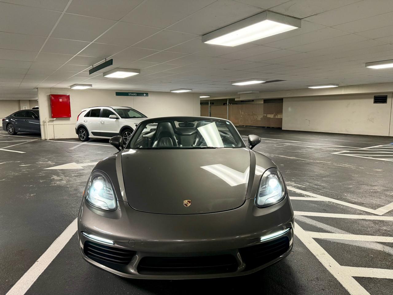 Porsche 718 Boxster Roadster 2017