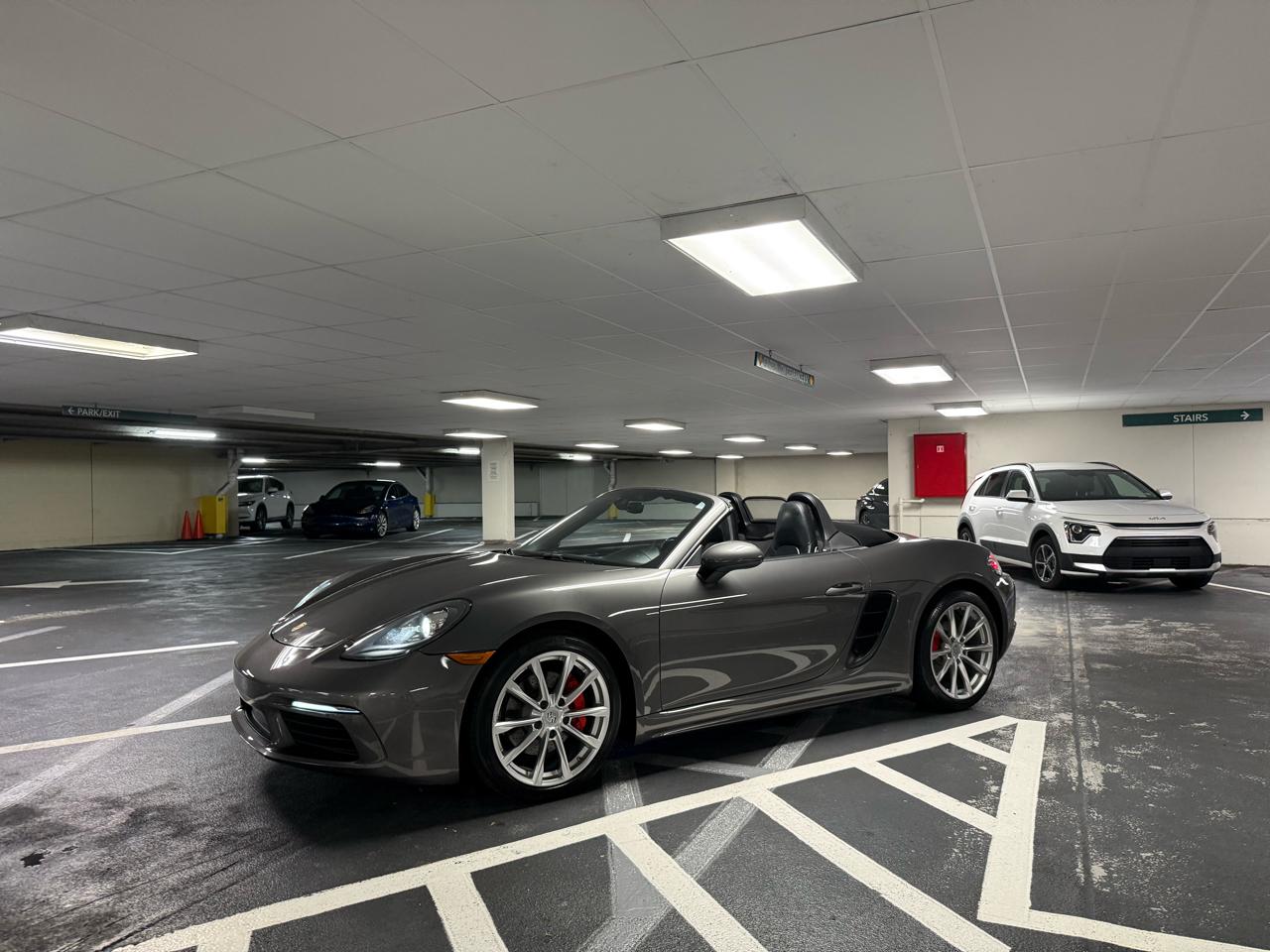 Porsche 718 Boxster Roadster 2017