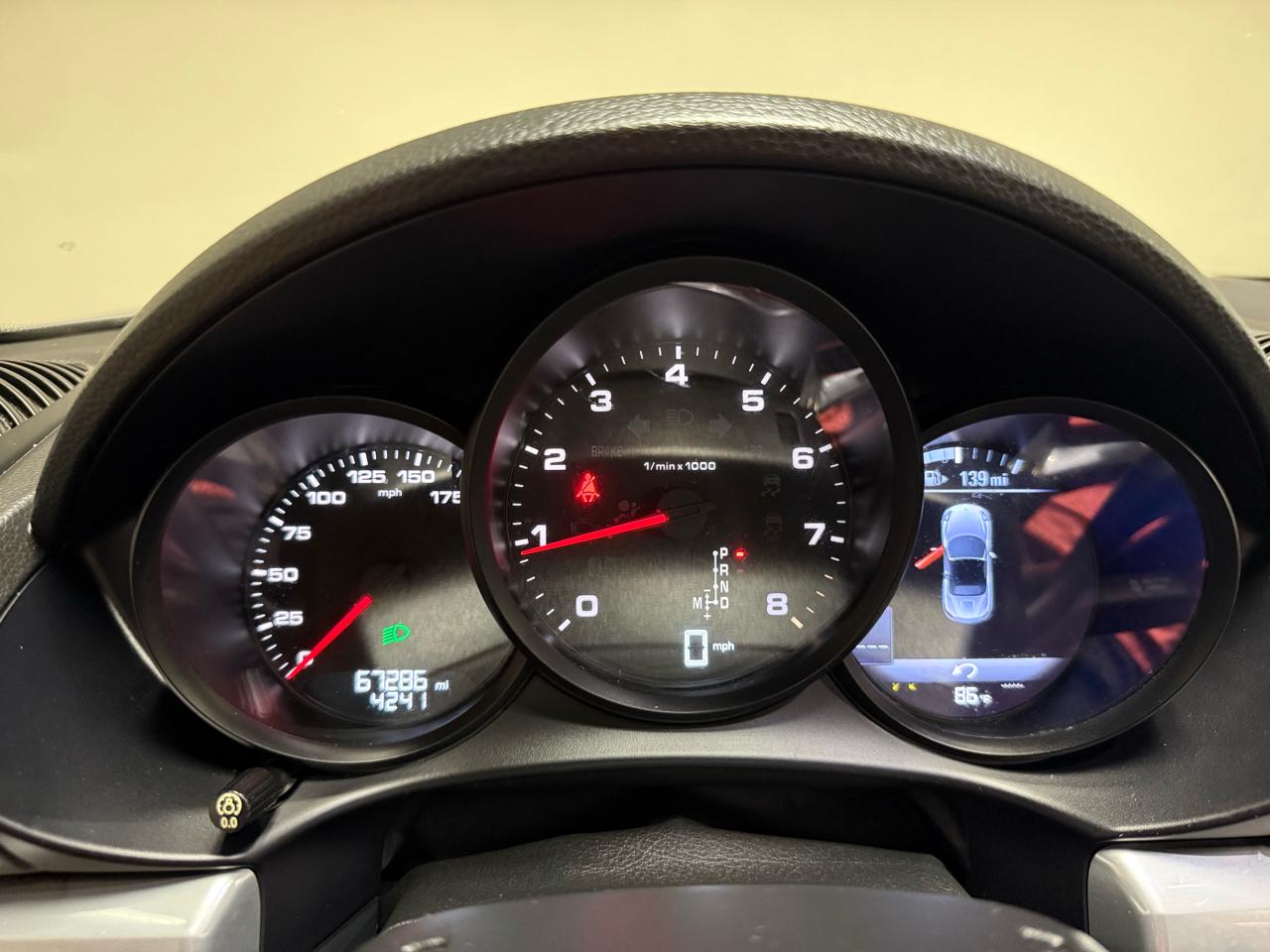 Porsche 718 Boxster Roadster 2017