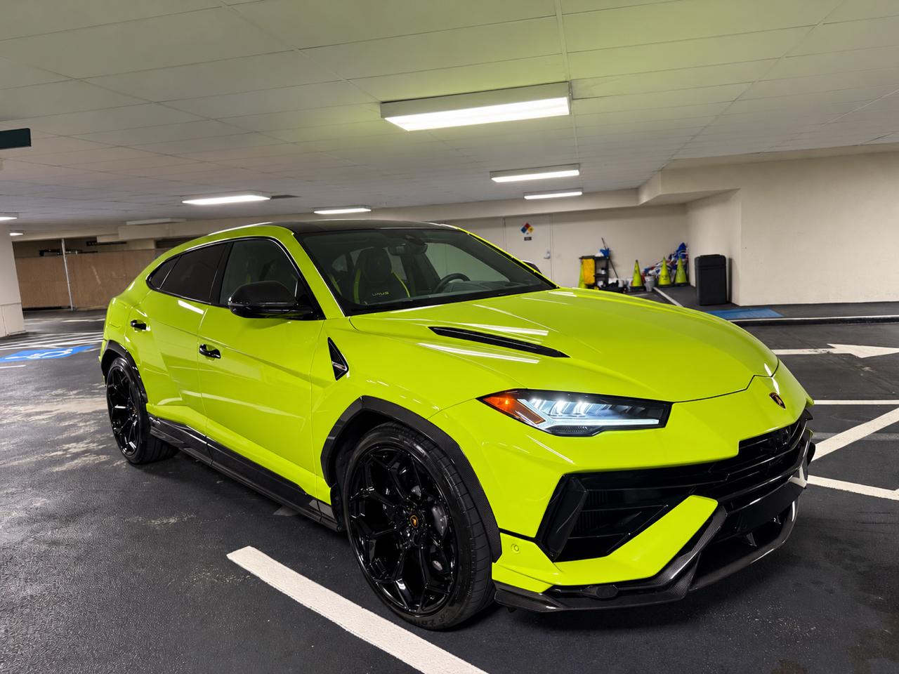 Lamborghini Urus Performante AWD 2023