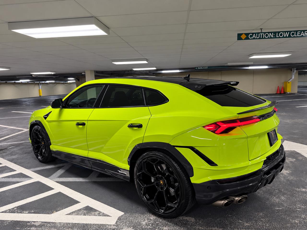 Lamborghini Urus Performante AWD 2023