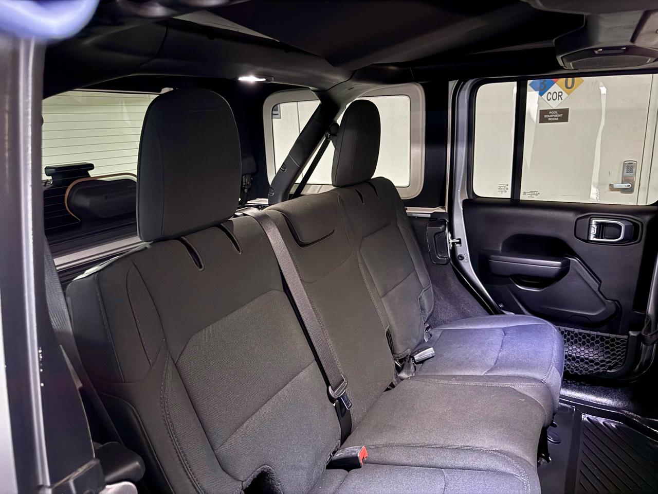 Jeep Wrangler Unlimited Sport Altitude 4x4 2021