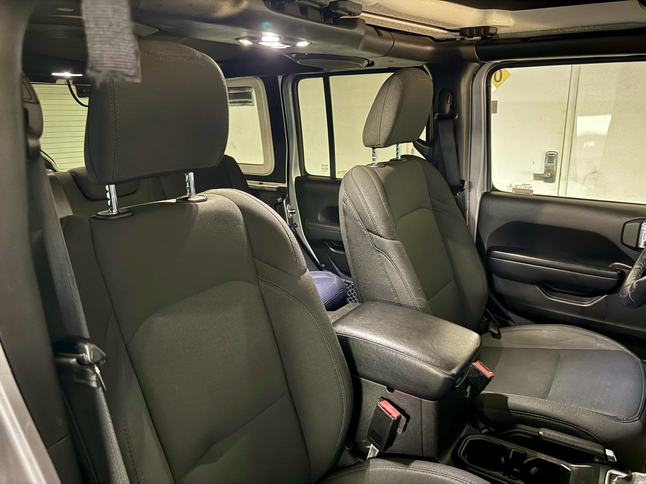 Jeep Wrangler Unlimited Sport Altitude 4x4 2021