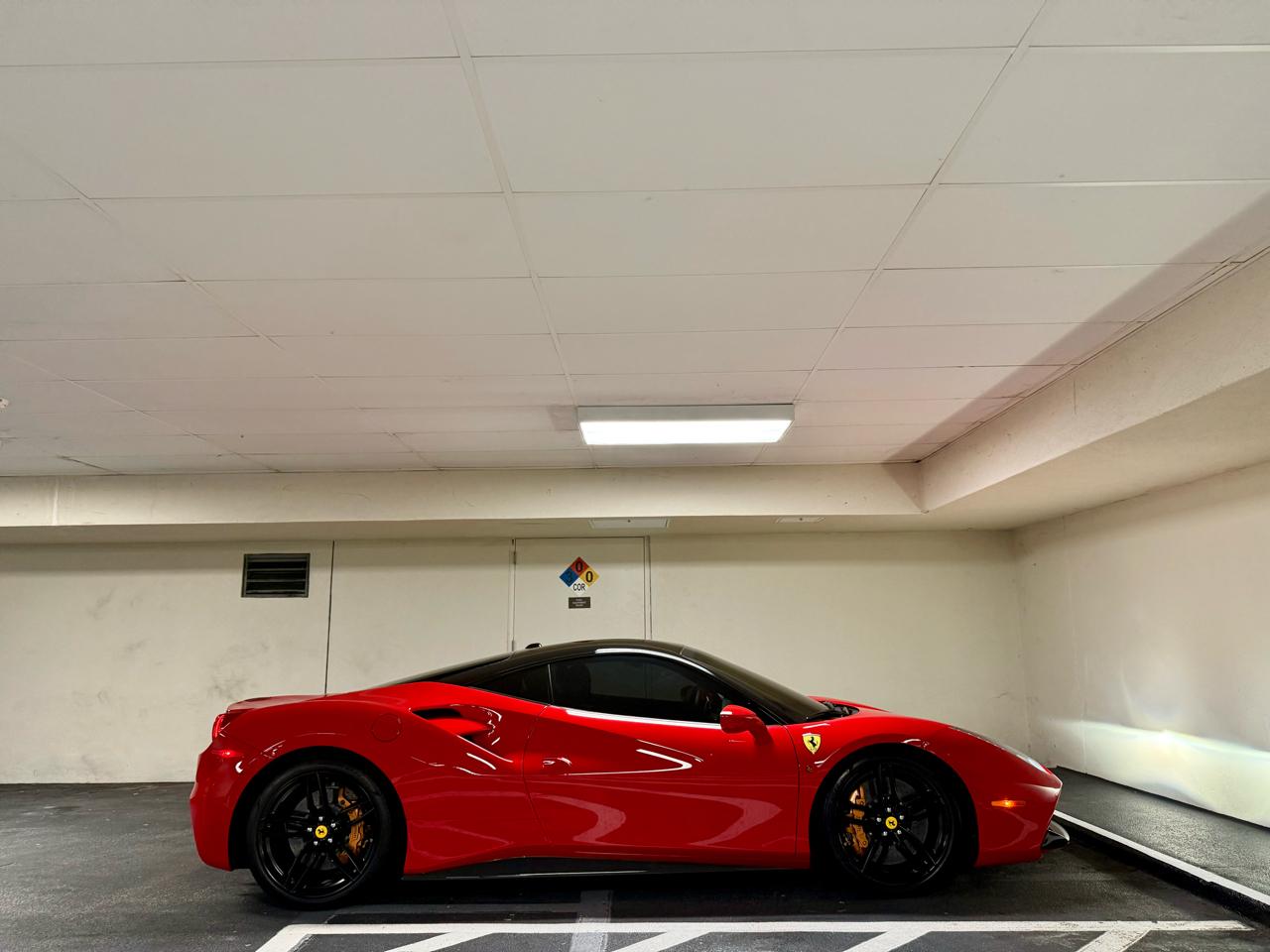 Ferrari 488 GTB Coupe 2017