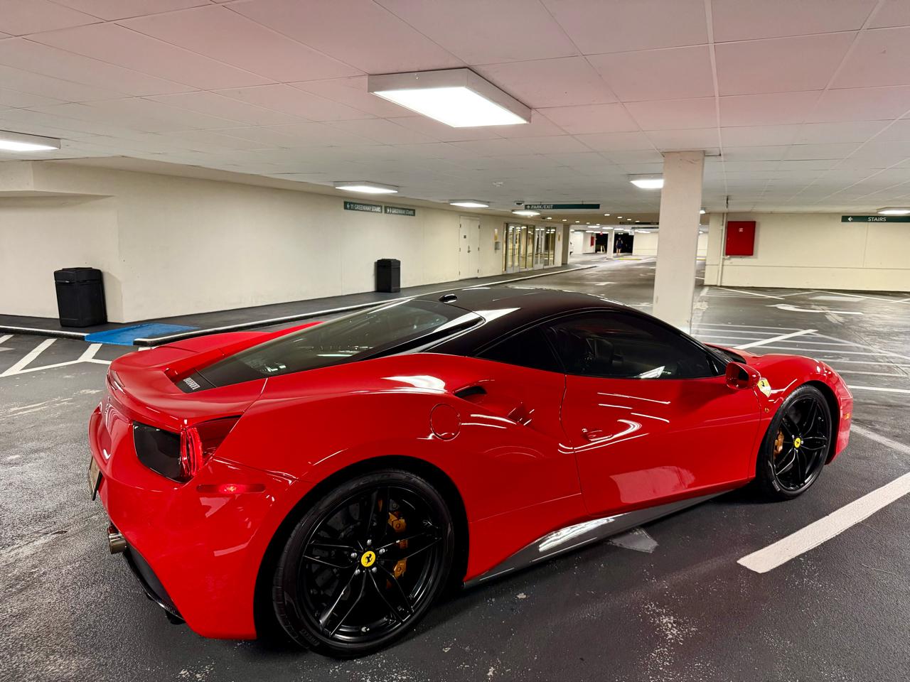 Ferrari 488 GTB Coupe 2017