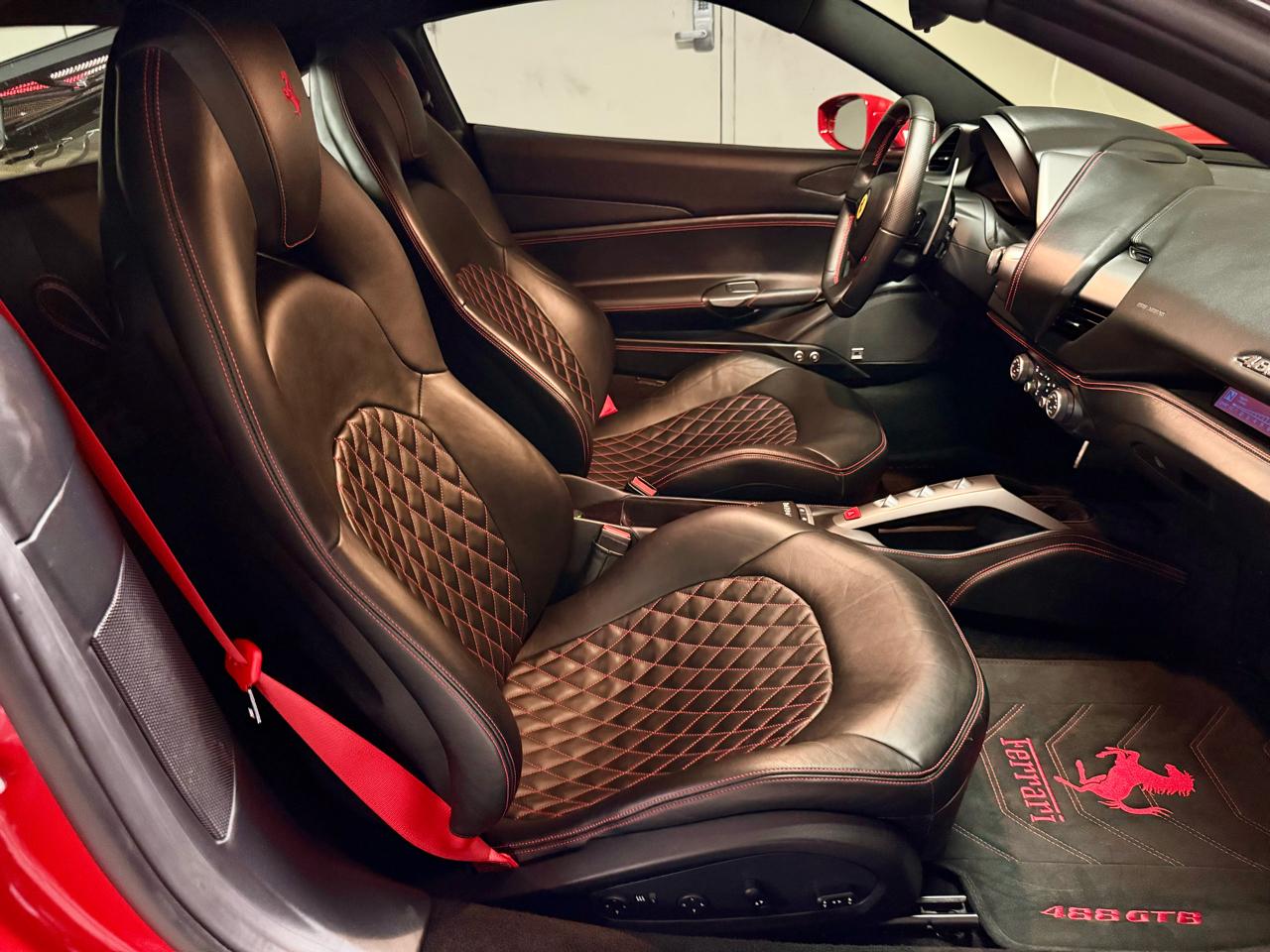 Ferrari 488 GTB Coupe 2017