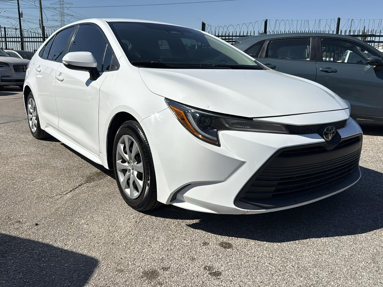 Toyota Corolla LE CVT (Natl) 2024