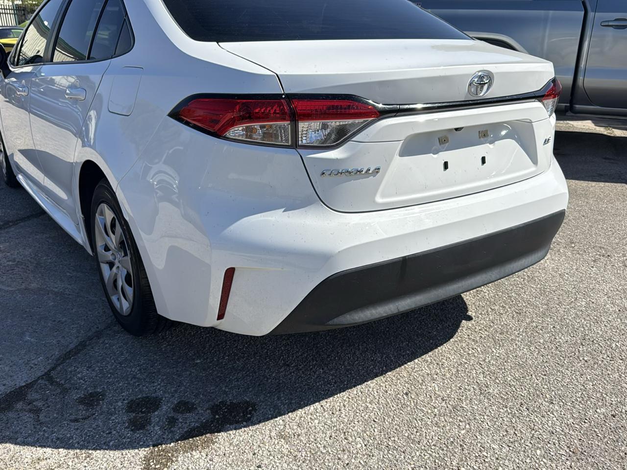 Toyota Corolla LE CVT (Natl) 2024