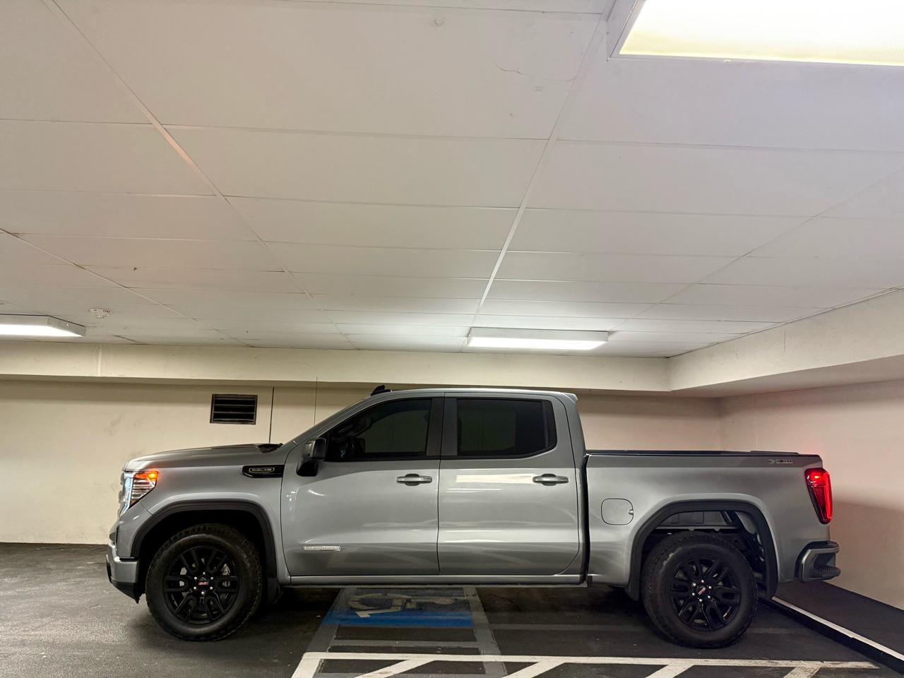 GMC Sierra 1500 4WD Crew Cab 147" Elevation w/3SB 2024