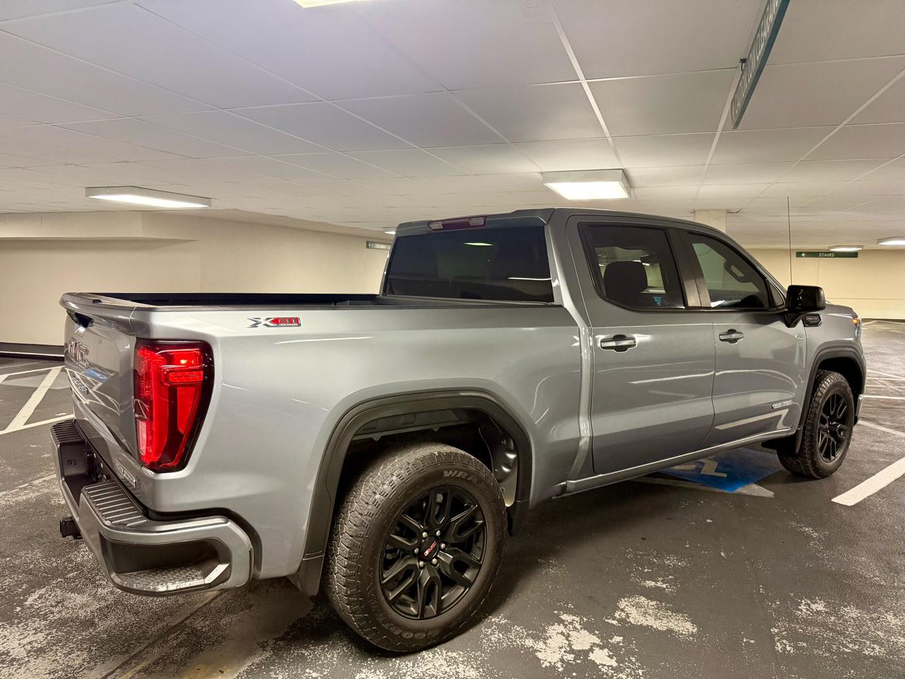 GMC Sierra 1500 4WD Crew Cab 147" Elevation w/3SB 2024