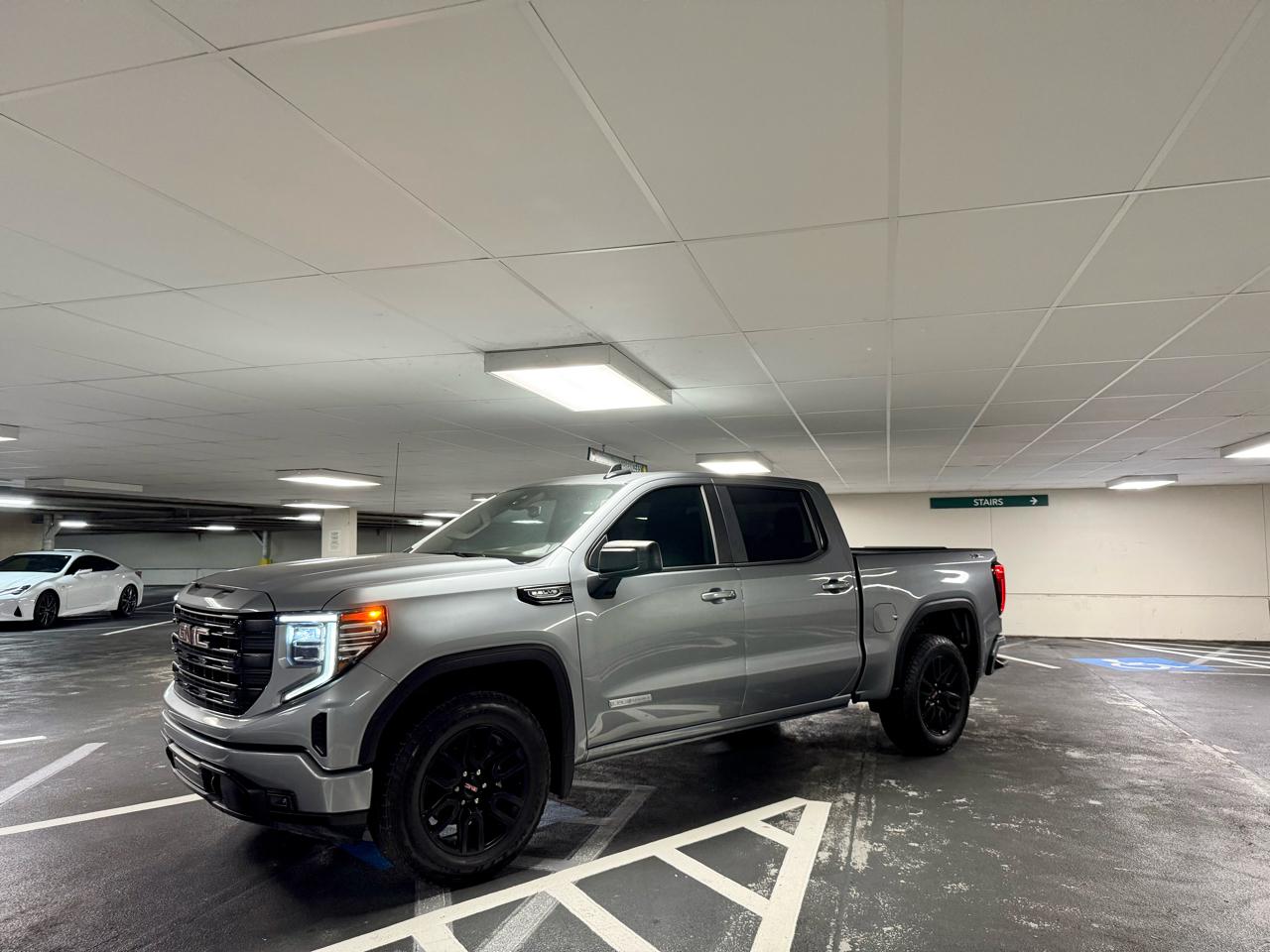 GMC Sierra 1500 4WD Crew Cab 147" Elevation w/3SB 2024