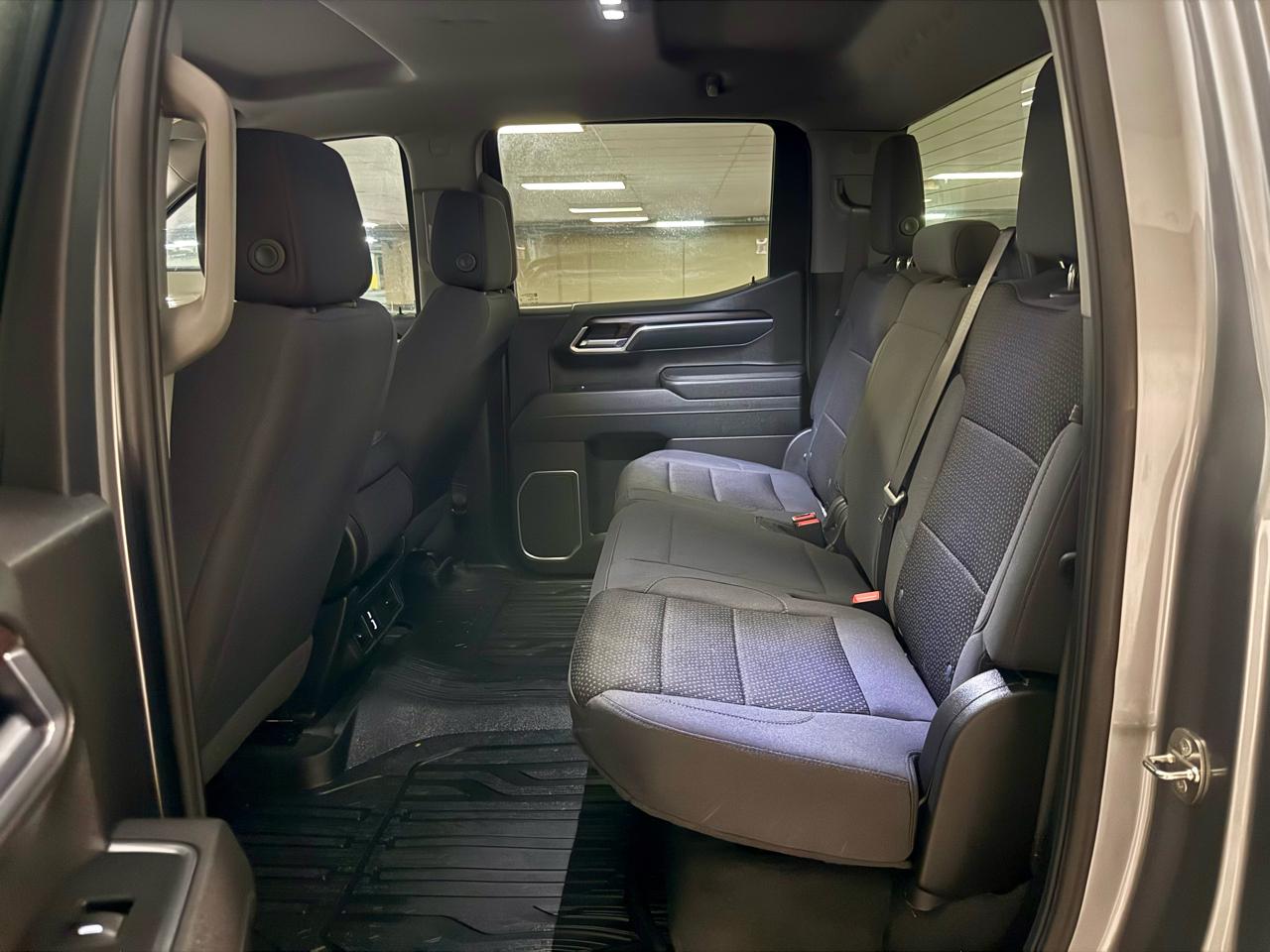 GMC Sierra 1500 4WD Crew Cab 147" Elevation w/3SB 2024