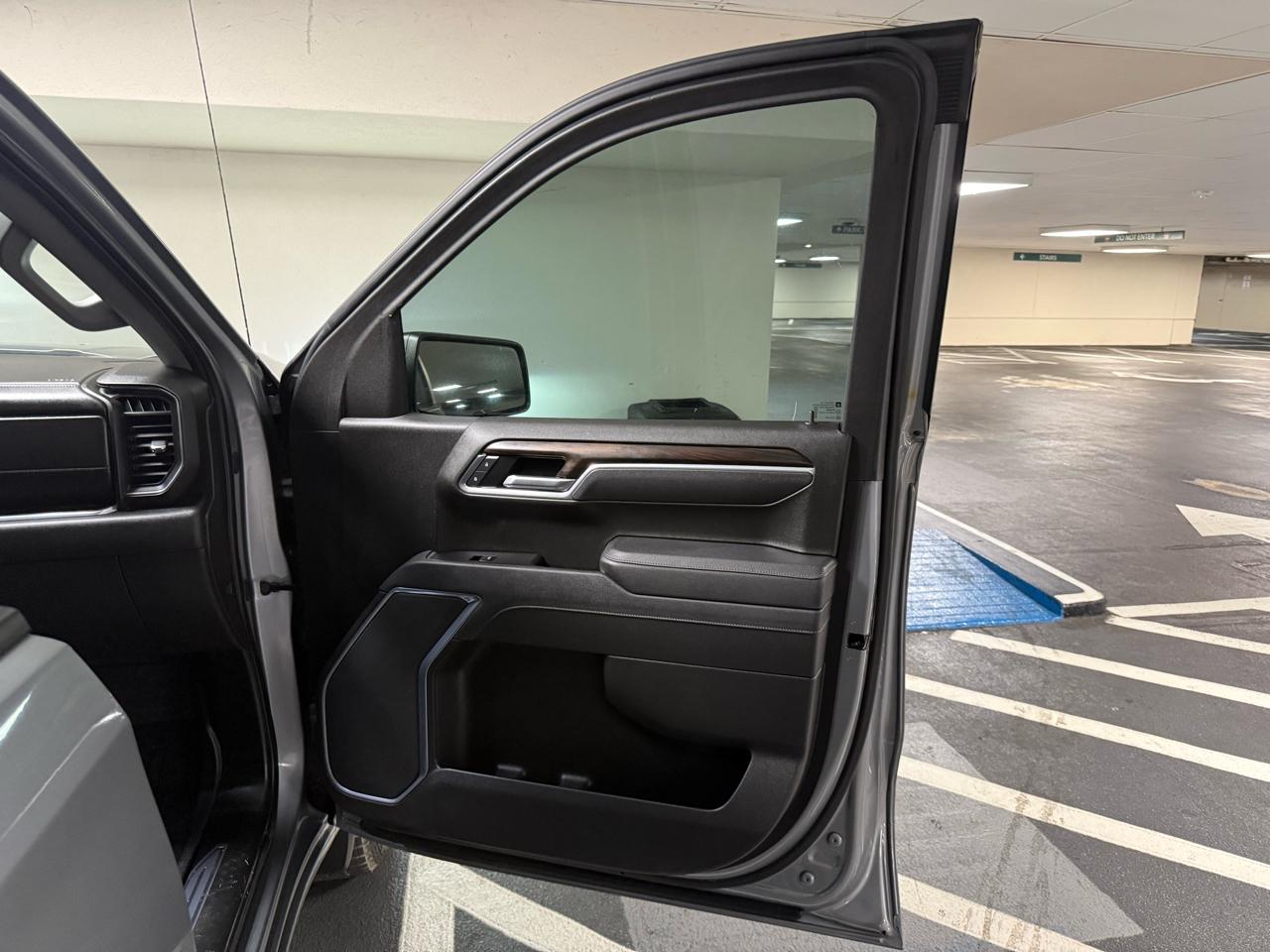 GMC Sierra 1500 4WD Crew Cab 147" Elevation w/3SB 2024