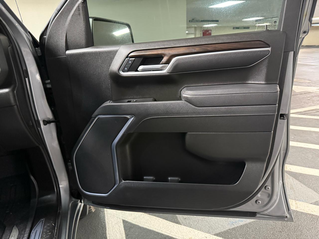GMC Sierra 1500 4WD Crew Cab 147" Elevation w/3SB 2024